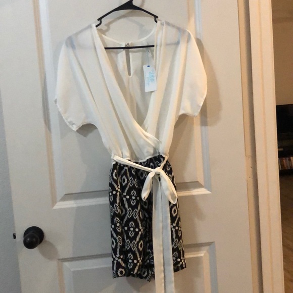 Black and white romper - Picture 1 of 2